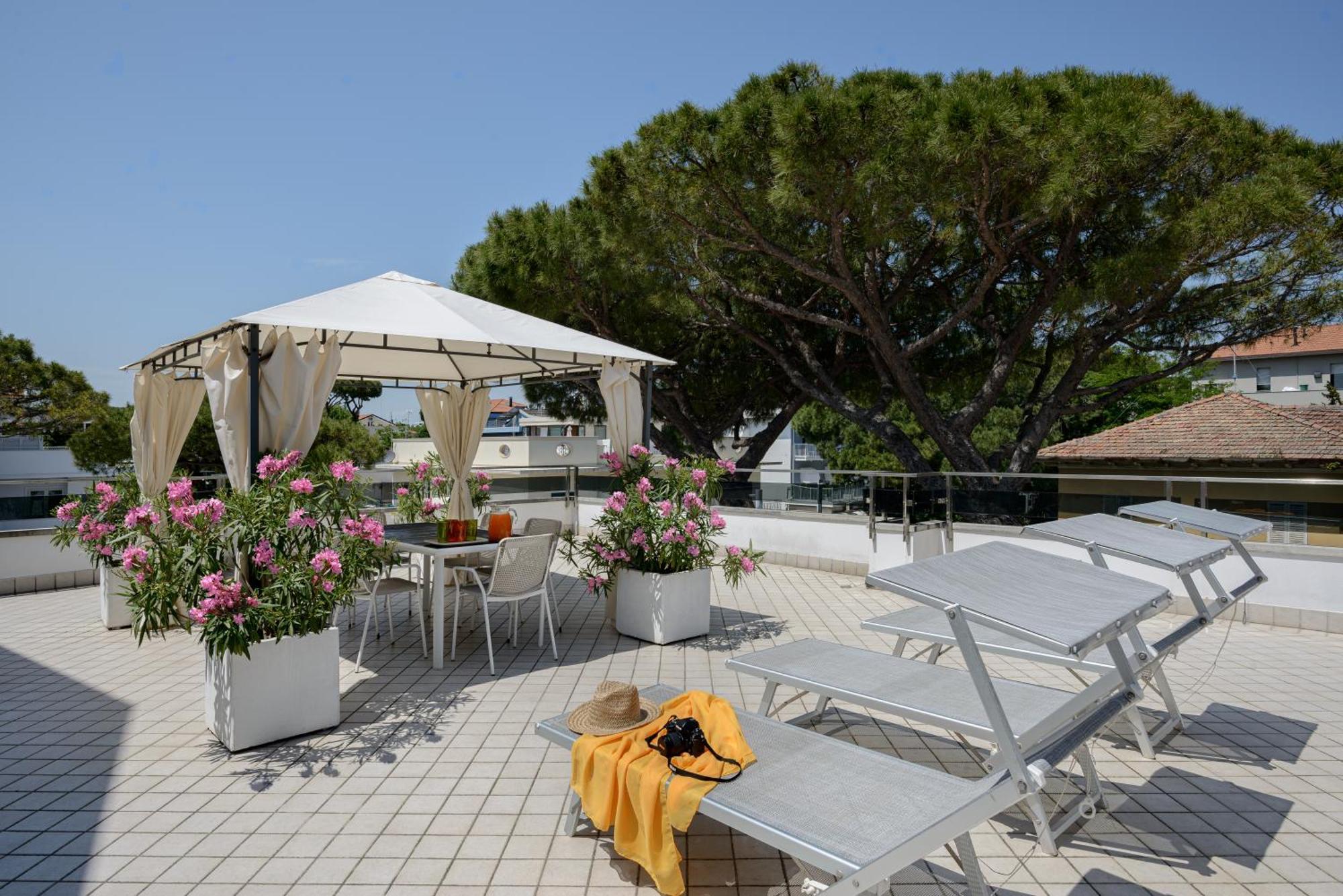 Dante 124 | Appartamenti A Riccione Exterior photo